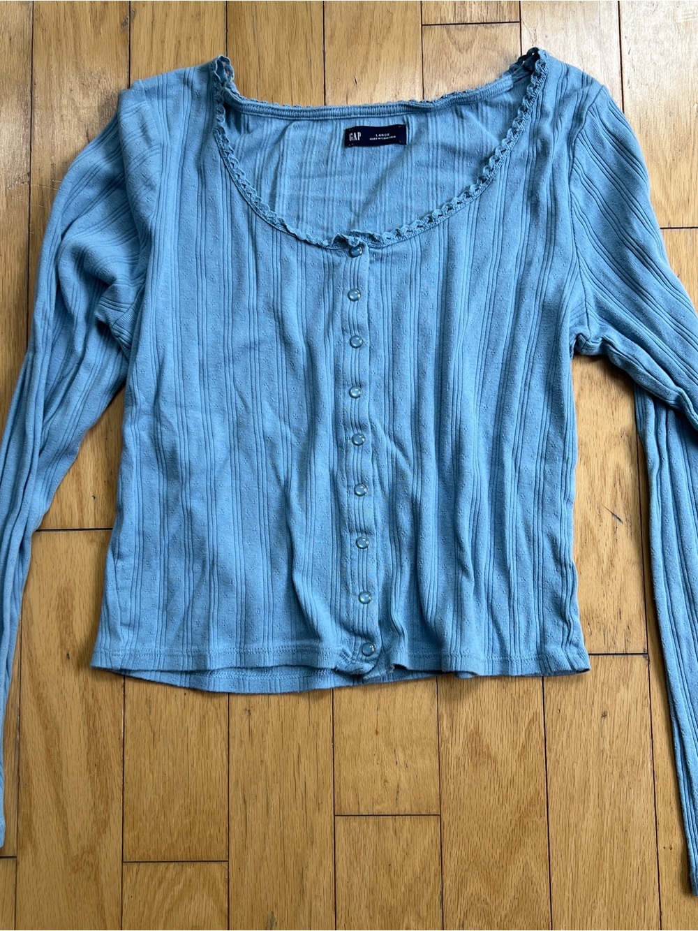 GAP Women's Sky Blue Cropped Ribbed Button-Front Scoop Neck Top